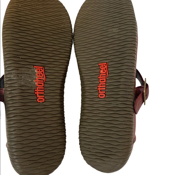 ORTHAHEEL (ELISA) Women's
Cranberry Leather Mary Jane Shoes - Picture 5 of 7